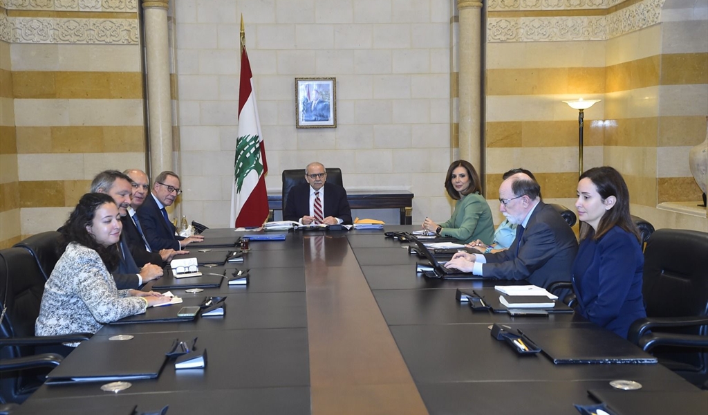 الرئيس سلام خلال لقائه مستشار ماكرون الاقتصادي