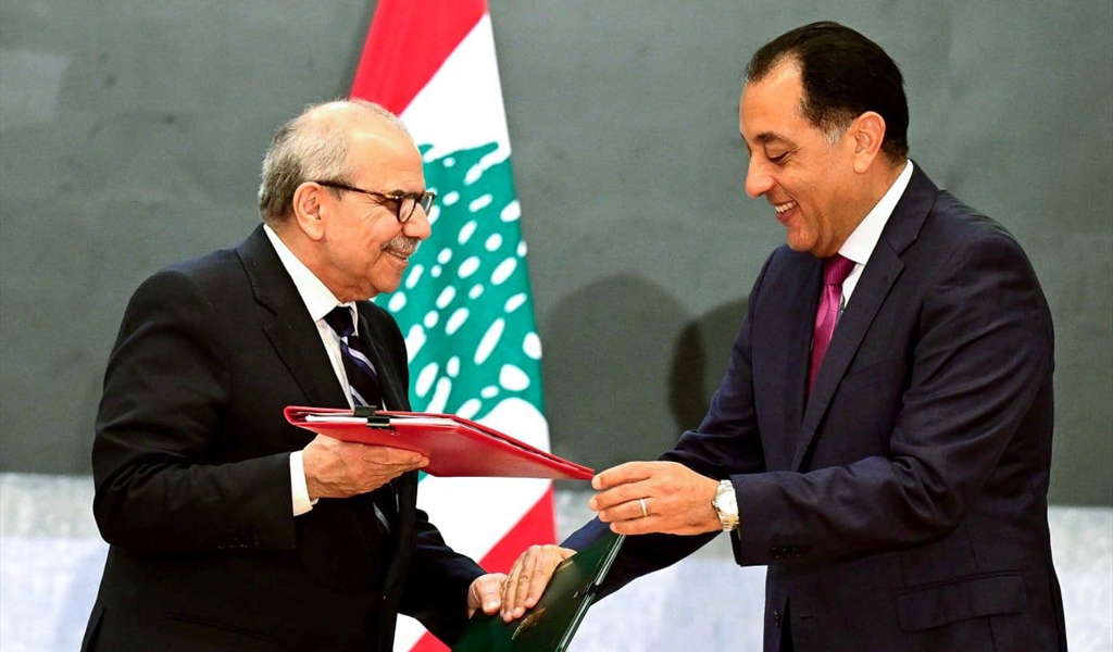 الرئيسان سلام ومدبولي يتبادلان نسختين عن الاتفاقيات الموقعة بين البلدين