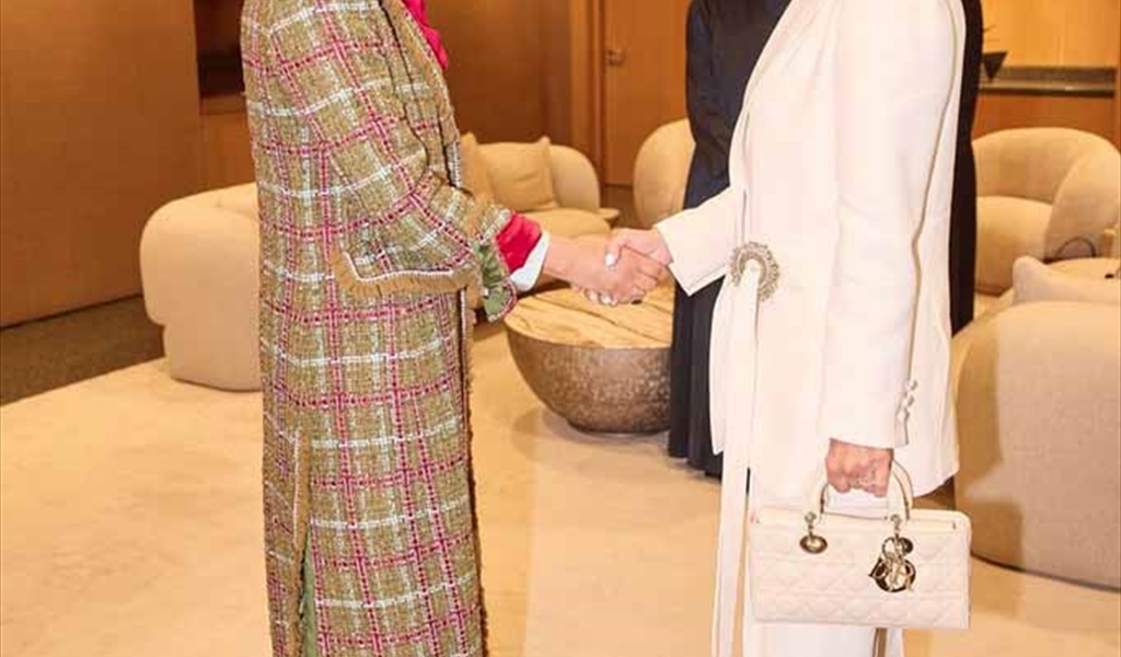 اللبنانية الأولى السيدة نعمت عون والشيخة موزا بنت ناصر