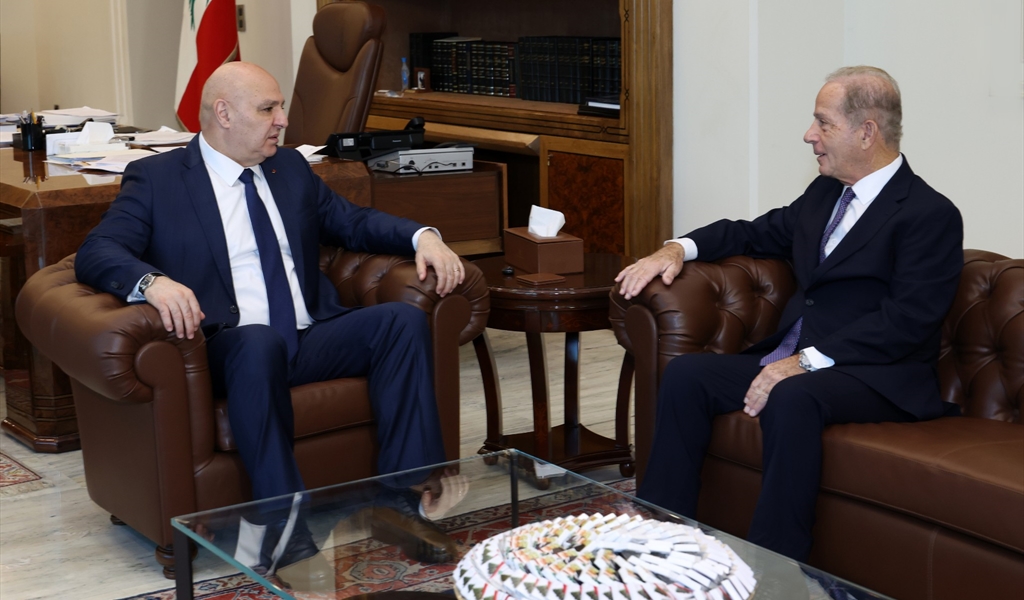 الرئيس عون خلال لقائه السفير الأميركي عيسى