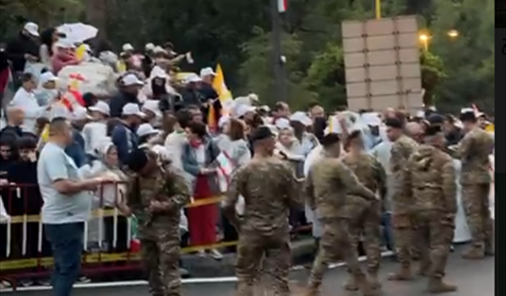 حشود شعبية واستنفار أمني على طريق بعبدا لاستقبال البابا لاوون الرابع عشر