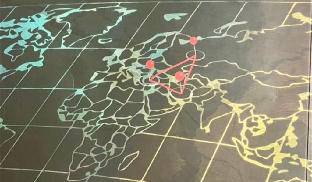 انهيار الحدود وصعود المحاور: كتاب لرئيس الأركان حول النفوذ الروسي - التركي - الإيراني في الشرق الأوسط