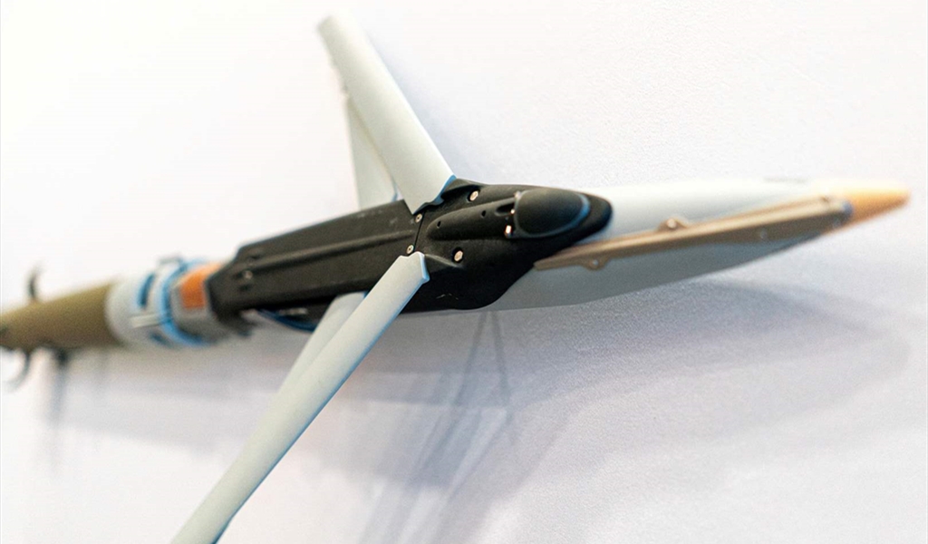 بصواريخ جانبية "خارقة".. بأي سلاح وقعت غارة حارة حريك