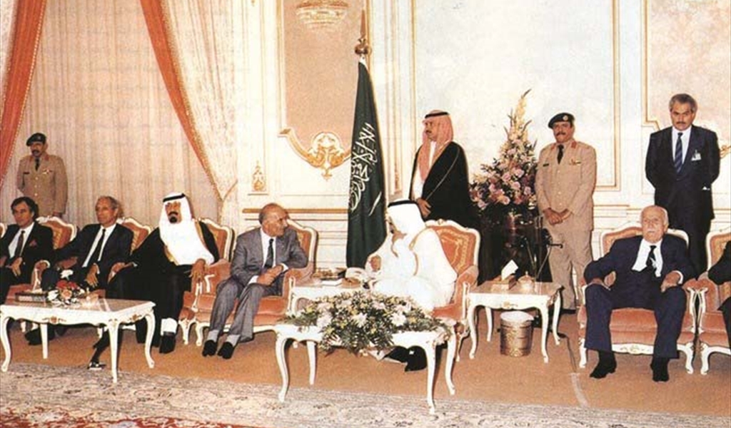 مفارقة «القول بالطائف... والسير خلافه» 1/2