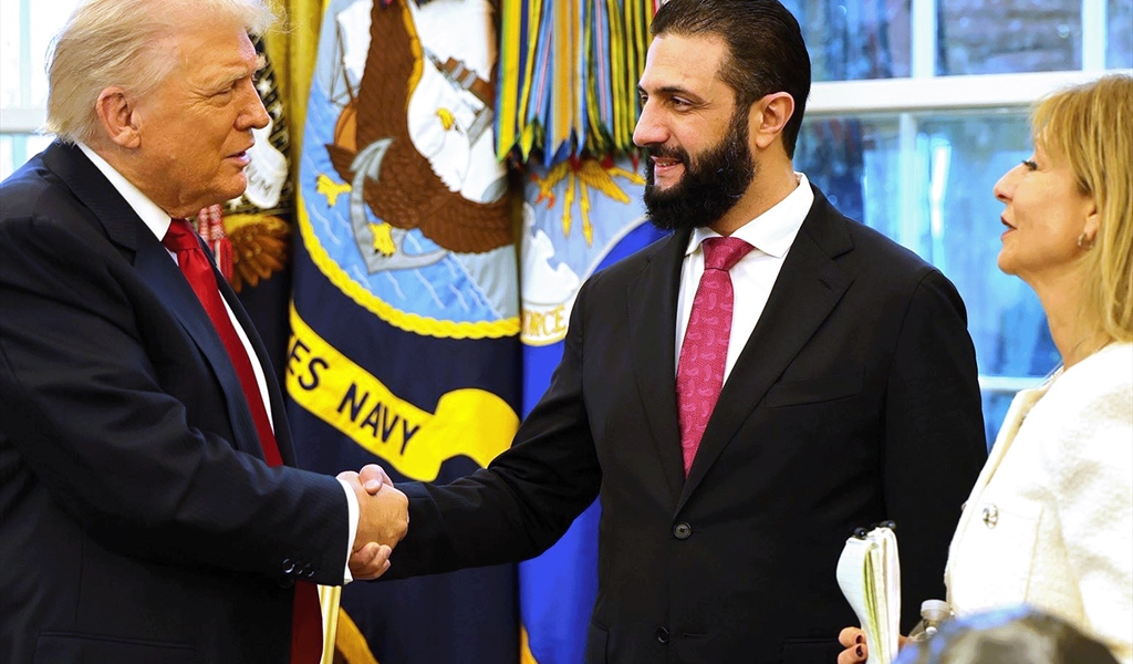 دمشق تنهض .. وبيروت تغفو!