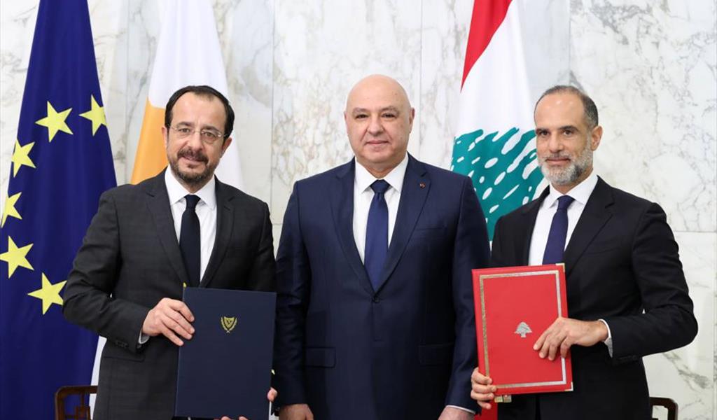 ثروة تحت البحر وإهمال فوقه..!