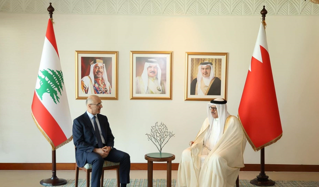 وزير الداخلية مع الوزير البحريني الزياني