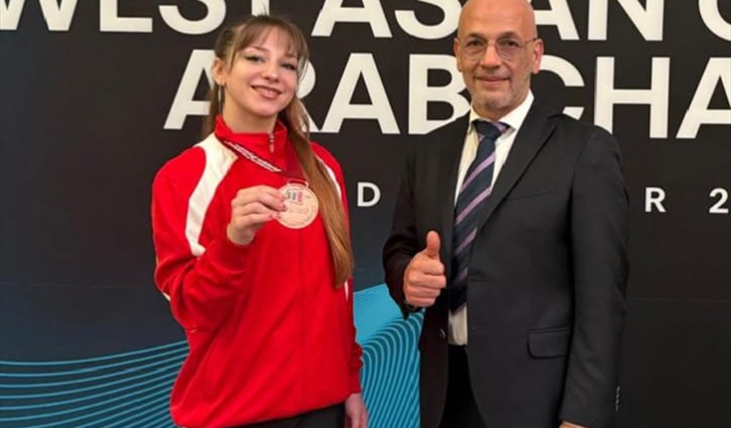 تتويج "برونزي" للرباعة اللبنانية نادجيا السمّان في أثقال غرب آسيا..