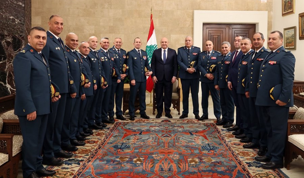 عون لهيكل: أنتم ستنقذون لبنان