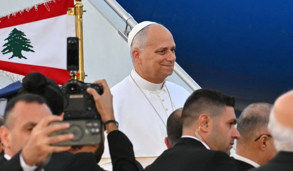 زيارة البابا إلى لبنان: بين رسالة  الرجاء واستحقاق حقوق الإنسان