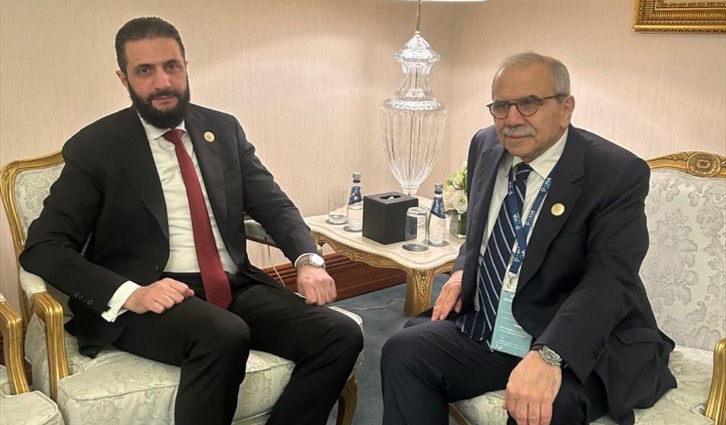 الرئيس سلام مجتمعاً مع الرئيس السوري أحمد الشرع