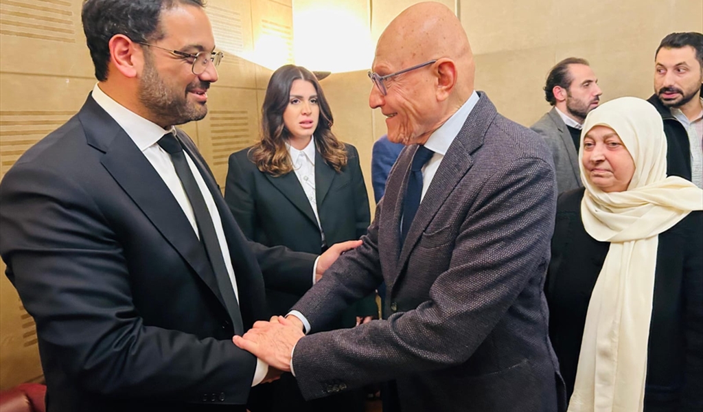 رئيس نادي النجمة رجل الاعمال سعيد سربيه يشكر من واسوه برحيل والده..