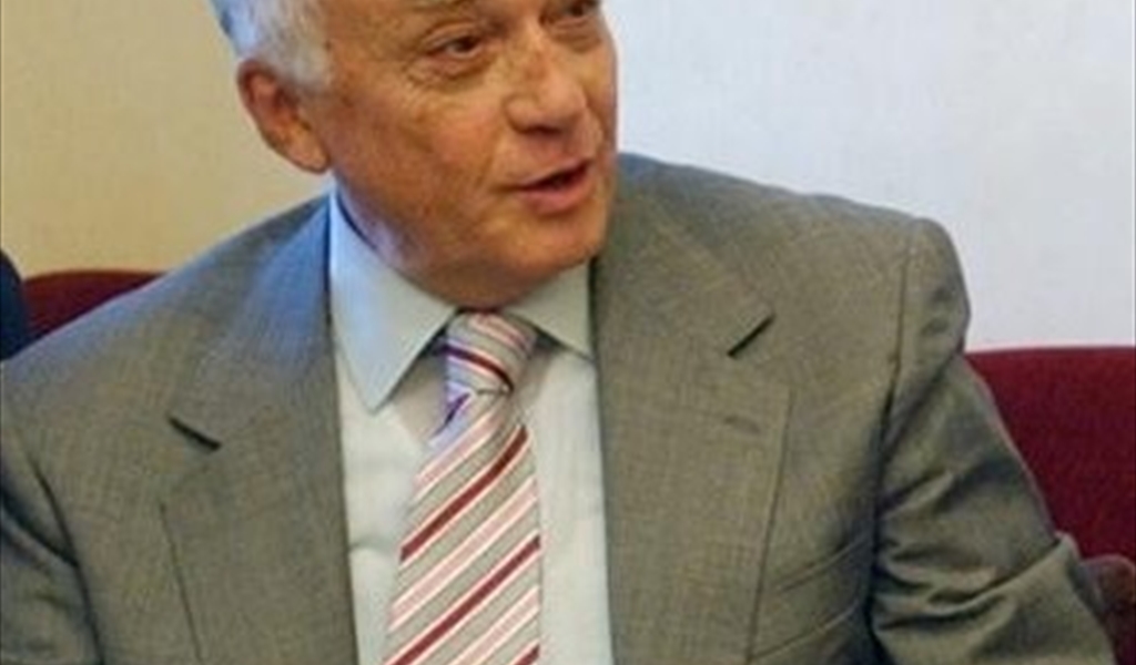 أحمد طبارة... عنوان للشفافية والجرأة، والصراحة الجارحة