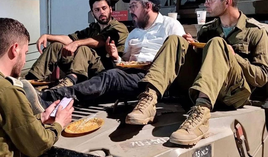 يسرائيل هيوم: الحاخام إيلي شلنغر، مبعوث حركة حباد، قتل في الهجوم بأستراليا