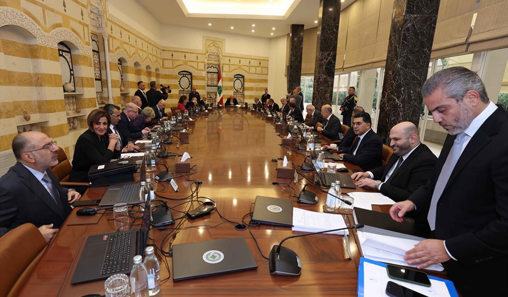 مجلس الوزراء خلال اجتماعه في قصر بعبدا أمس