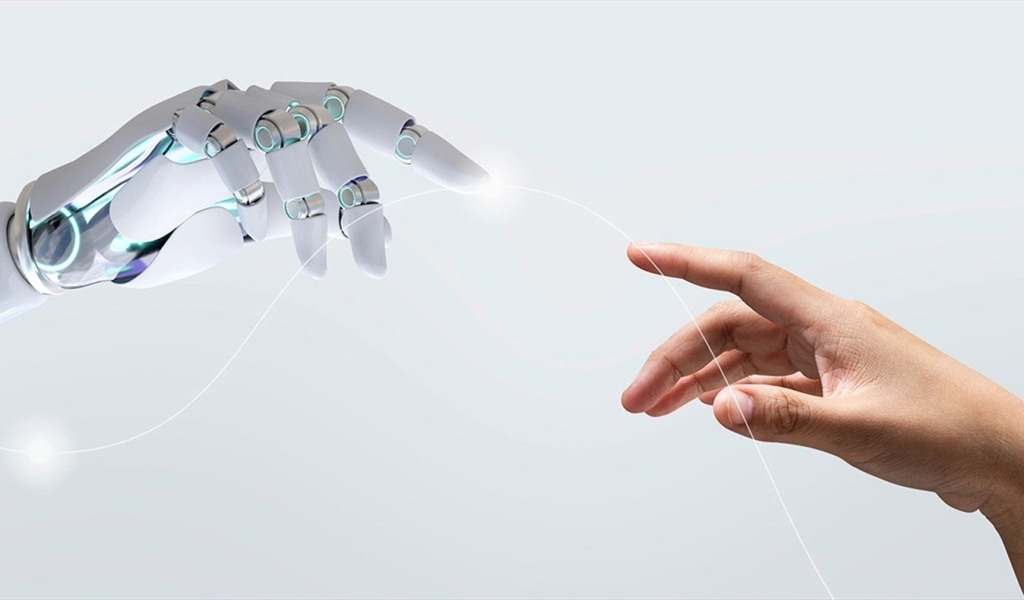 نحو ذكاءٍ اصطناعيّ أكثر إنسانيّة