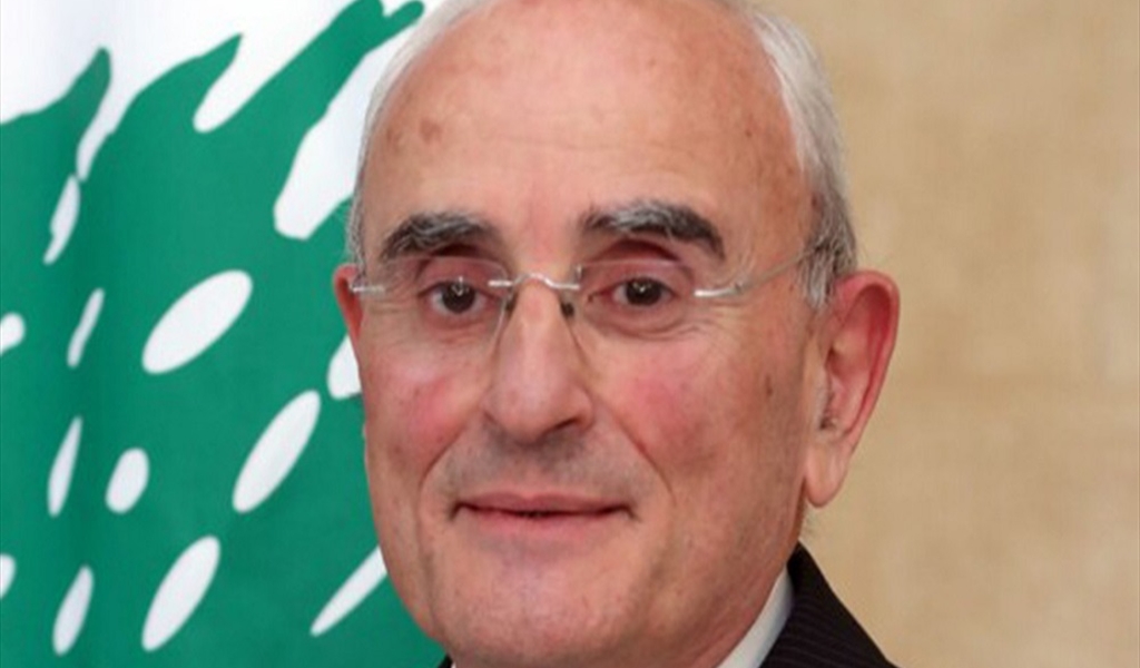 هكذا ردّ منسى على “علاقة أفراد الجيش بأحزاب وتنظيمات”؟