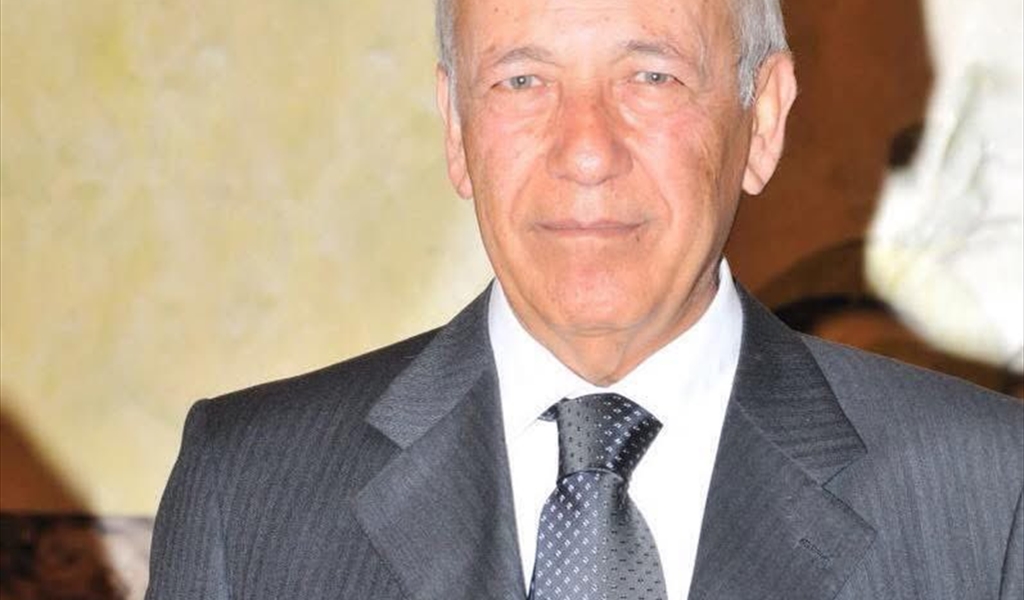 عدنان مروّة.. رمز العطاء والإنسانية