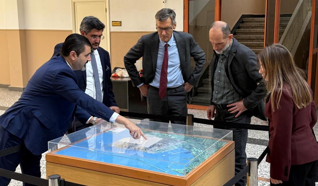 ضناوي التقى السفير الهولندي في مرفأ طرابلس: المنطقة الاقتصادية حاجة وطنية وفرصة للانطلاق