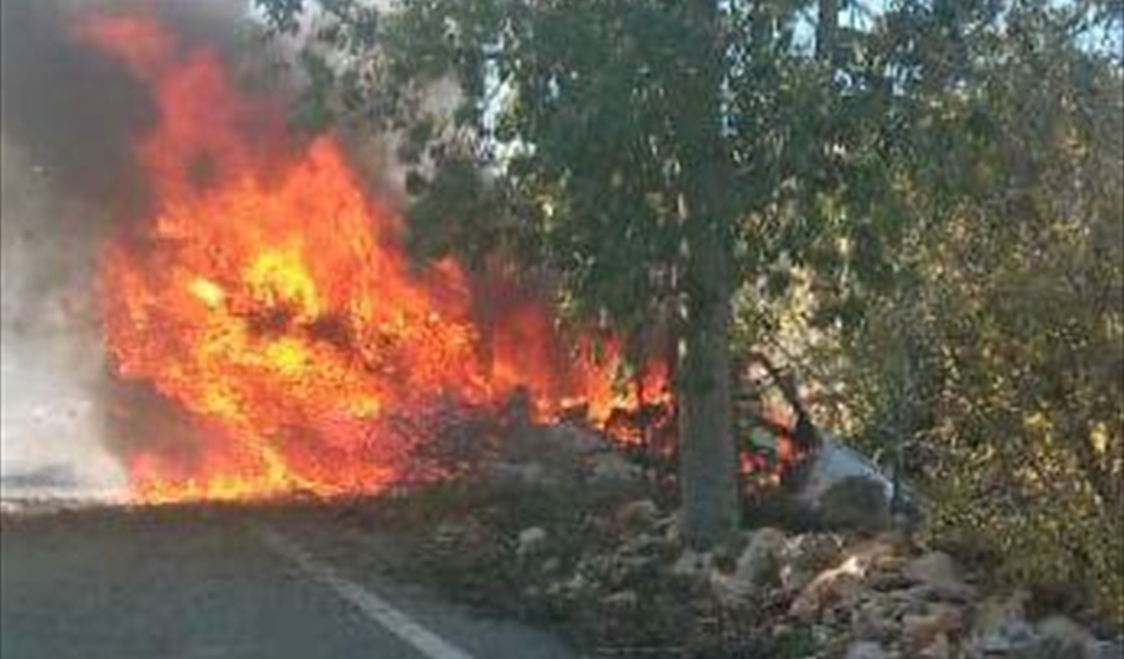 إصابة شخصين جراء استهداف سيارة من نوع رابيد على الطريق بين الطيبة ودير سريان