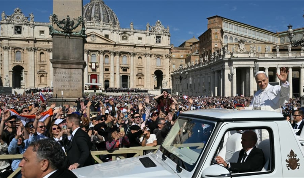 «ديكور مستورد»..!