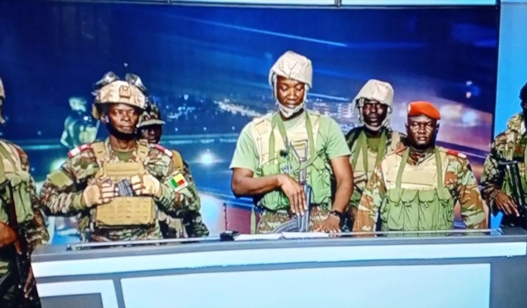 انقلاب جديد في أفريقيا.. العسكر يسيطرون على السلطة في بنين