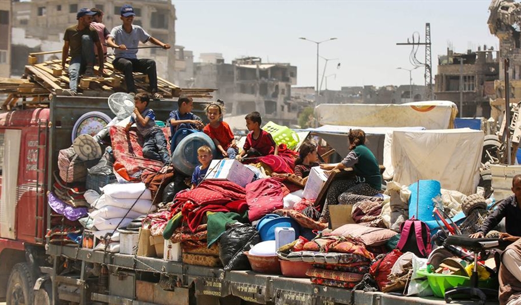 معاناة أهل غزة