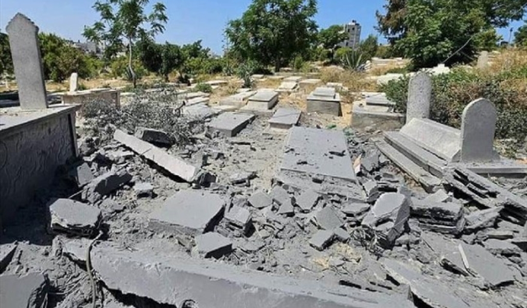 قبور غزة تعرّضت للتخريب