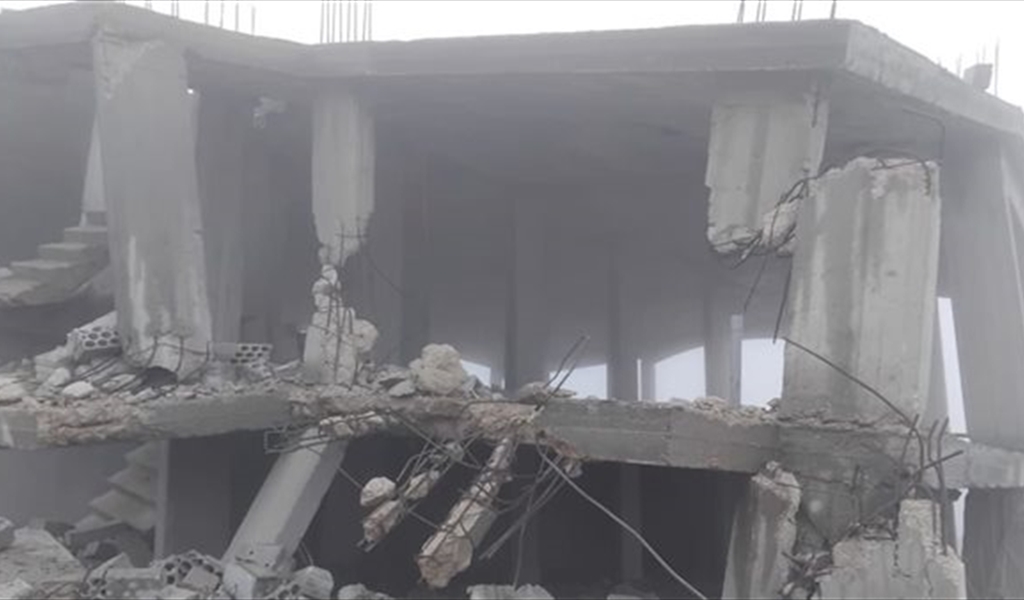 المنزل الذي فجره العدو في ميس الجبل