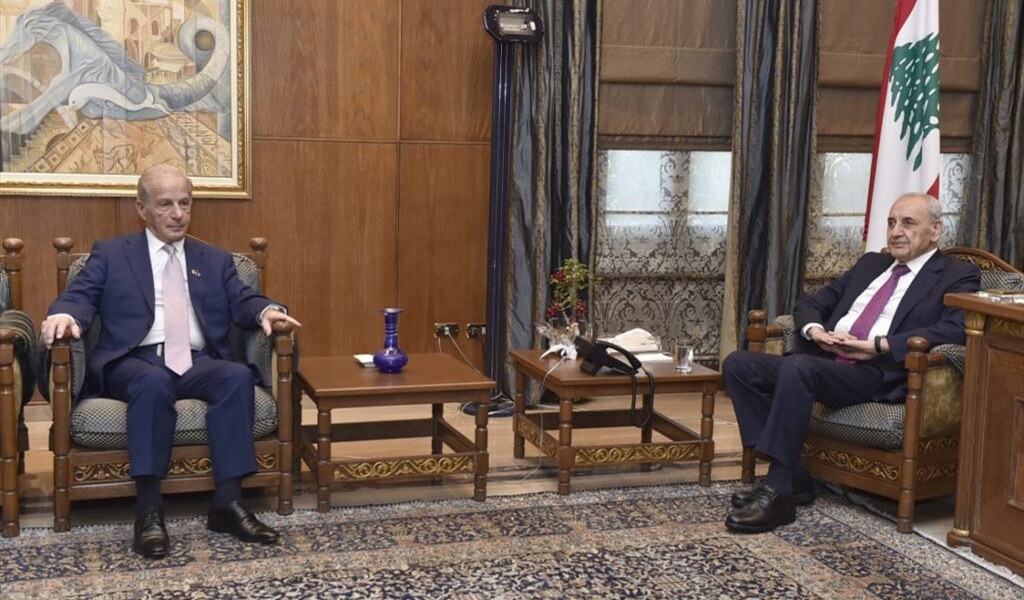 الرئيس بري مستقبلاً السفير الأميركي ميشال عيسى