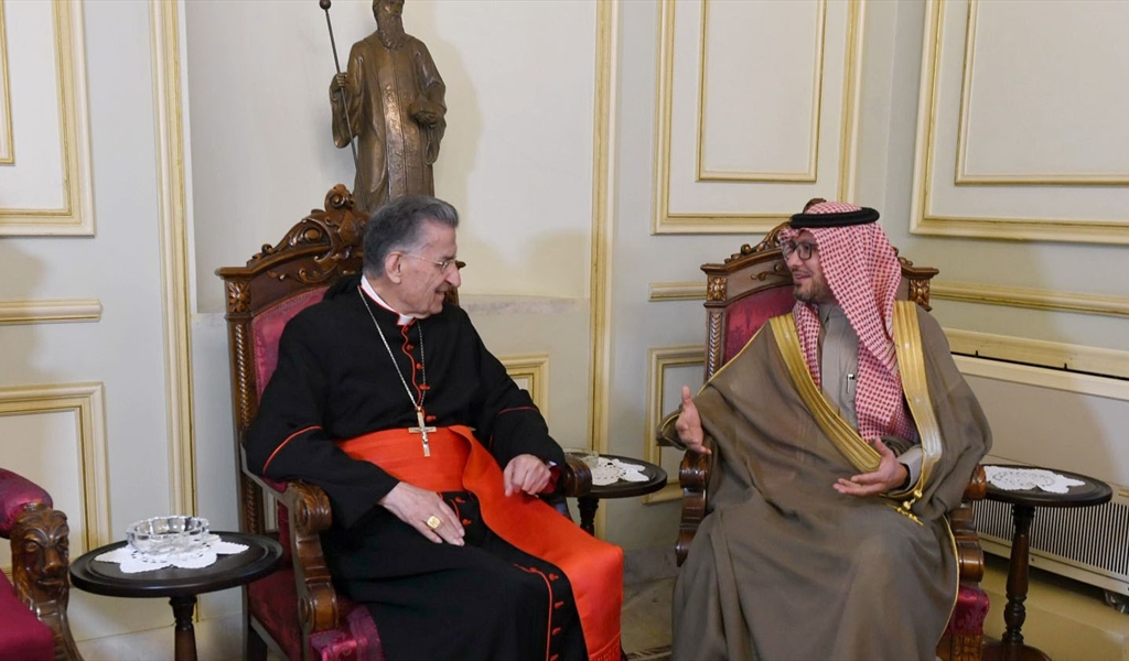 السفير بخاري لدى زيارته البطريرك الراعي