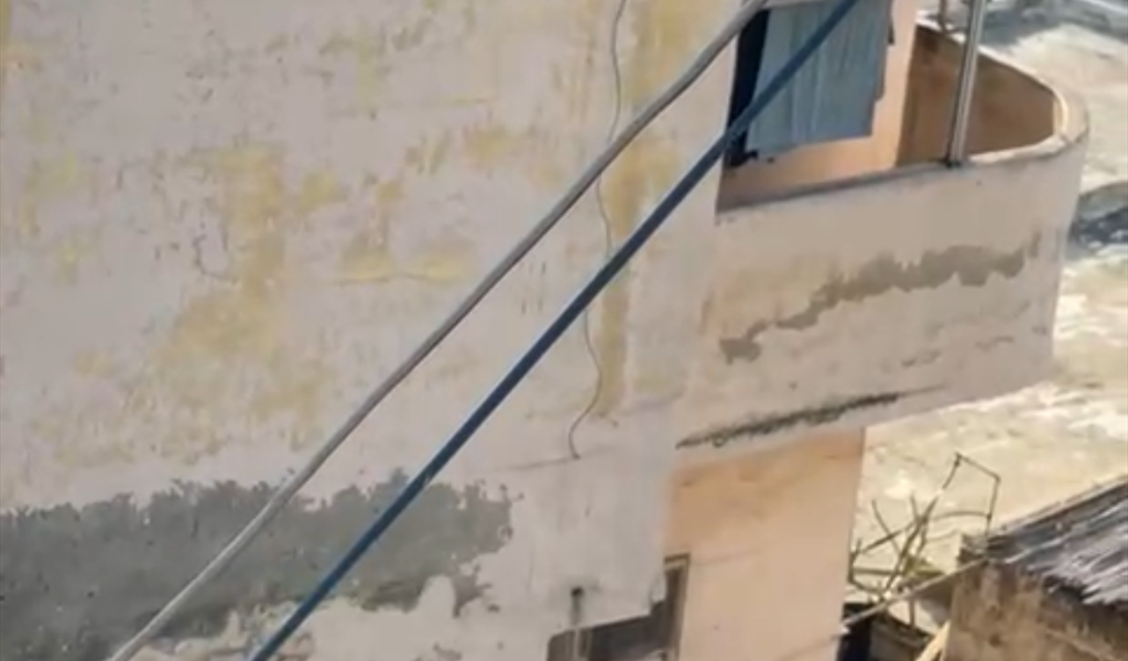 انهيار كامل لمبنى في ضهر المغر – طرابلس يثير الهلع بين الأهالي