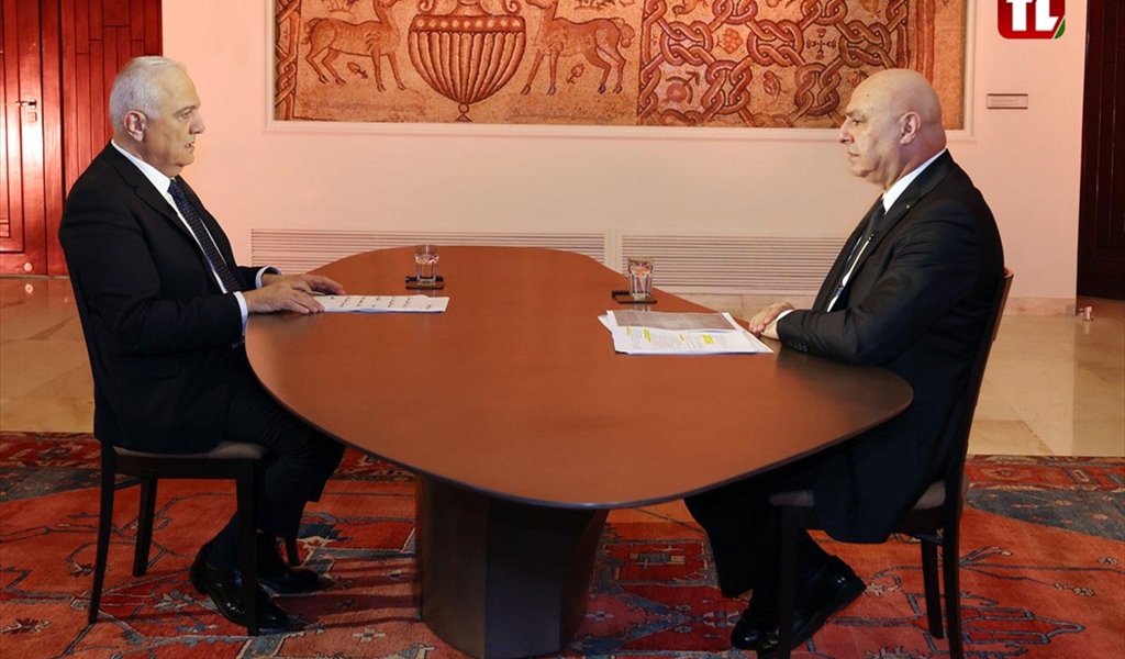 الرئيس عون خلال حوار السنة الأولى حول عهده مع الزميل وليد عبود من «تلفزيون لبنان»