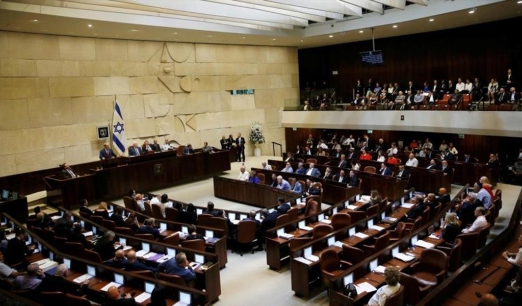 مشادات بوجه نتنياهو في الكينست.. توعد إيران وانتقام من غزة