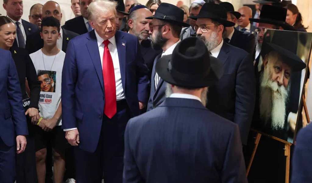 من إعلام العدو: ترامب مازال مؤيداً لإسرائيل رغم إحباطه من يهود إميركا