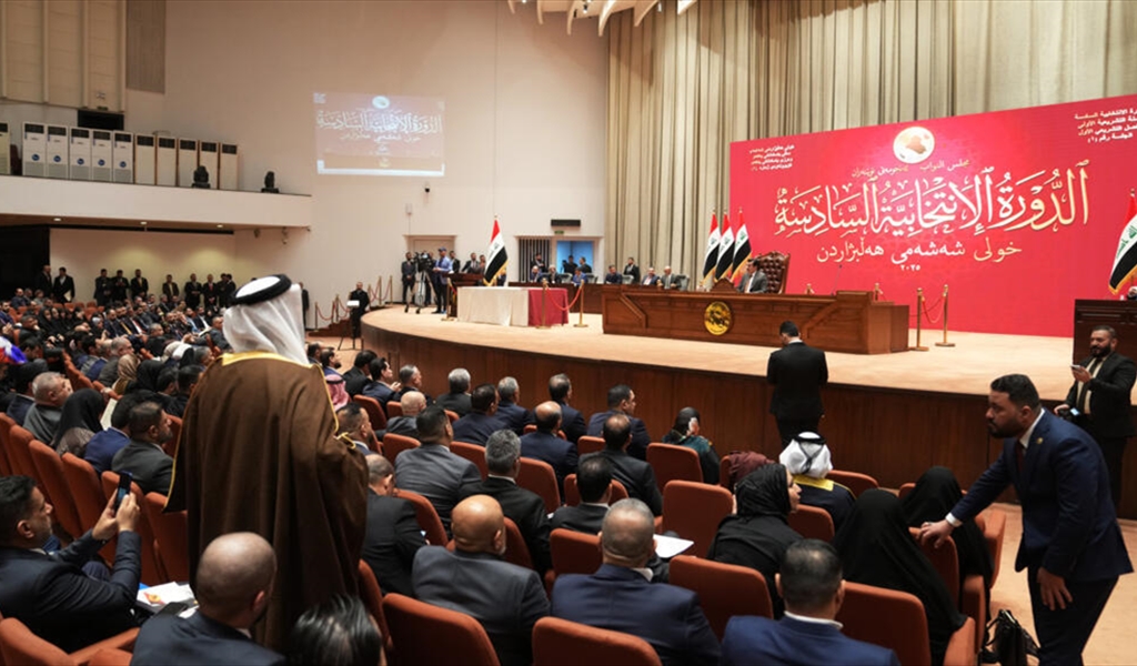 البرلمان العراقي يؤجِّل جلسة انتخاب نائب الرئيس.. وترامب يعارض تكليف المالكي للحكومة