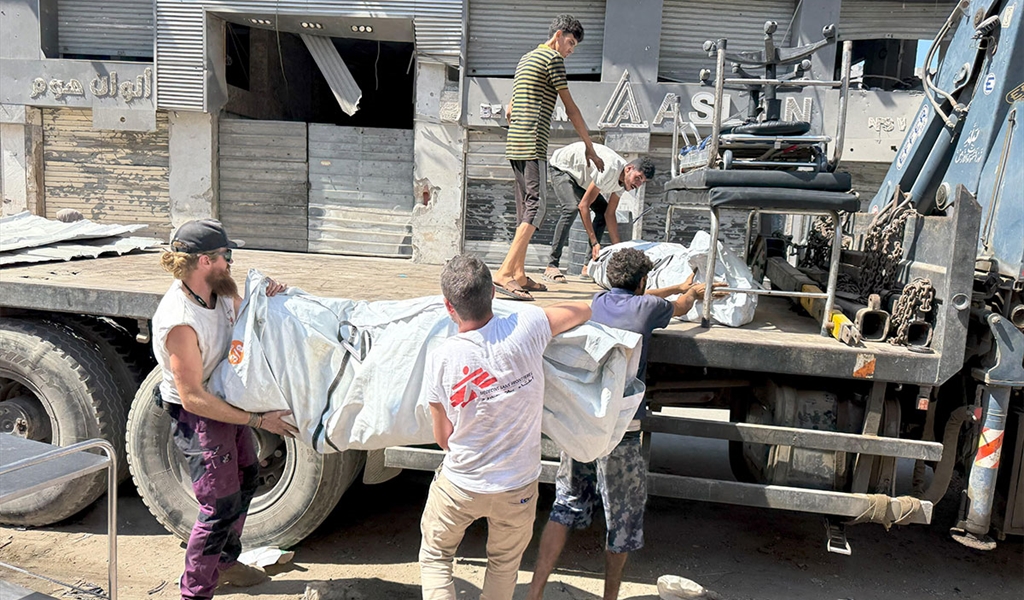 تهديد إسرائيل بسحب تسجيل المنظمات غير الحكومية: ضربة خطيرة للعمل الإنساني في غزة والضفة الغربية