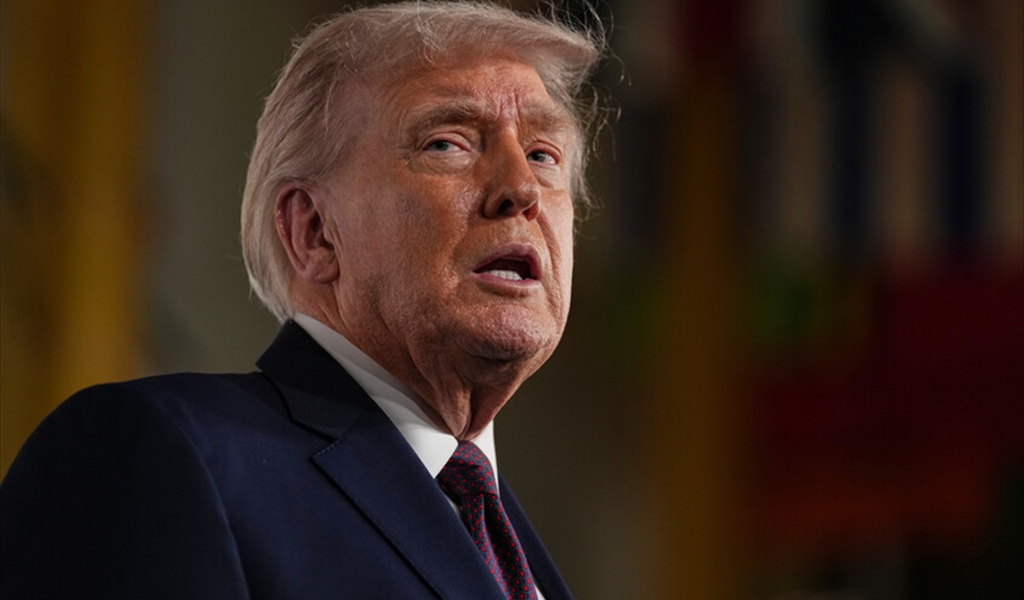 ترامب: أتواصل مع القيادة الإيرانية