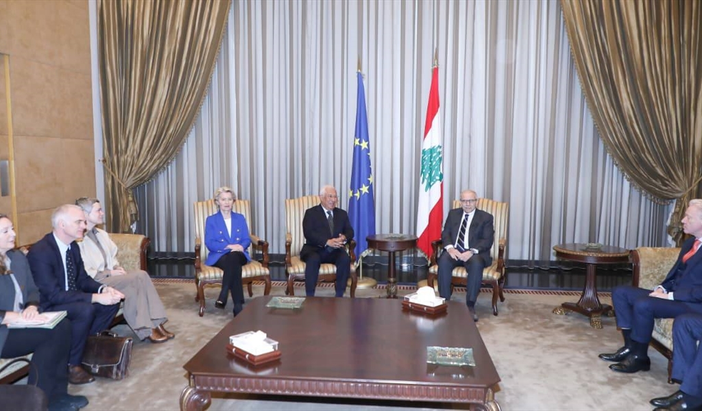 الرئيس سلام خلال استقباله رئيس المجلس الأوروبي ورئيسة المفوضية الأوروبية في المطار