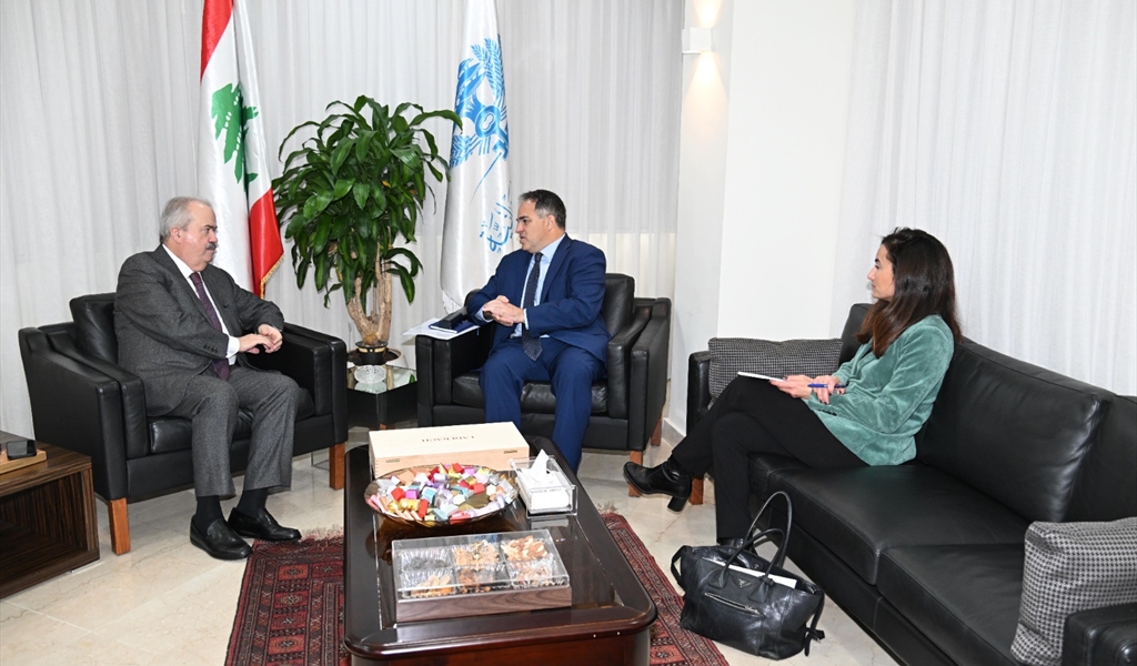 الوزير جابر خلال لقائه أرماس