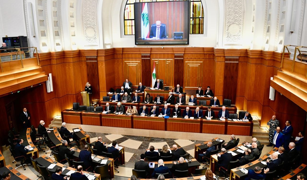 نوائب الأمة!