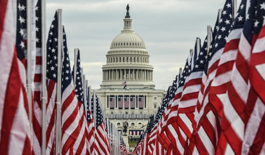 من محور الممانعة إلى دول البريكس.. كيف تسقط الولايات المتحدة الأميركية خصومها من الداخل؟