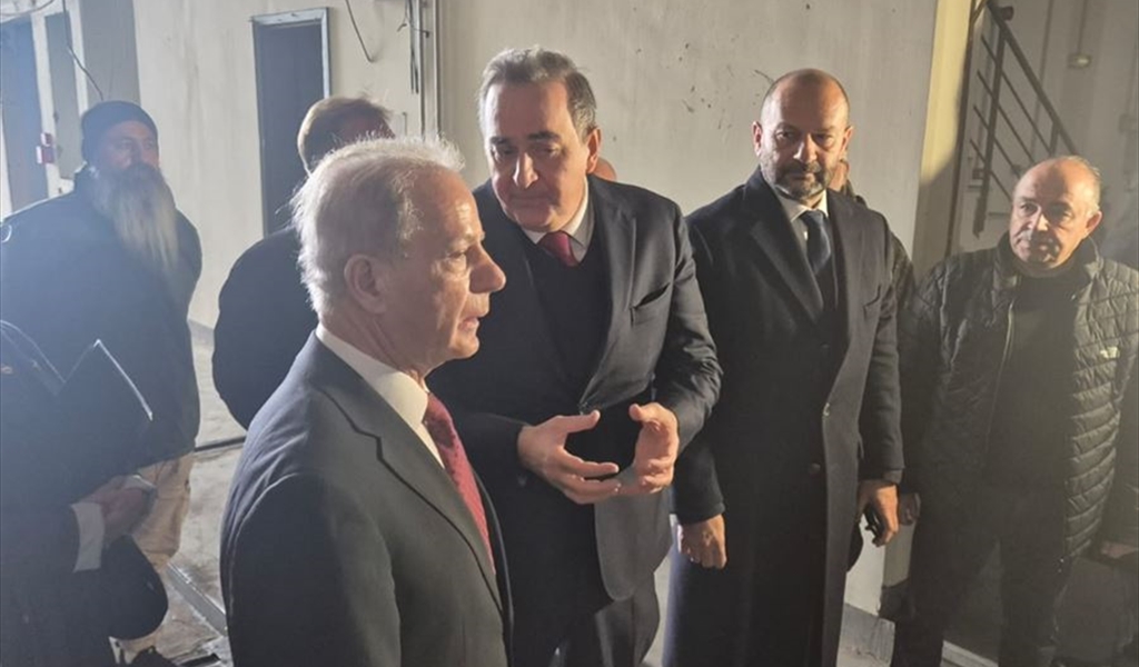 السفير الأميركي وحايك خلال الجولة