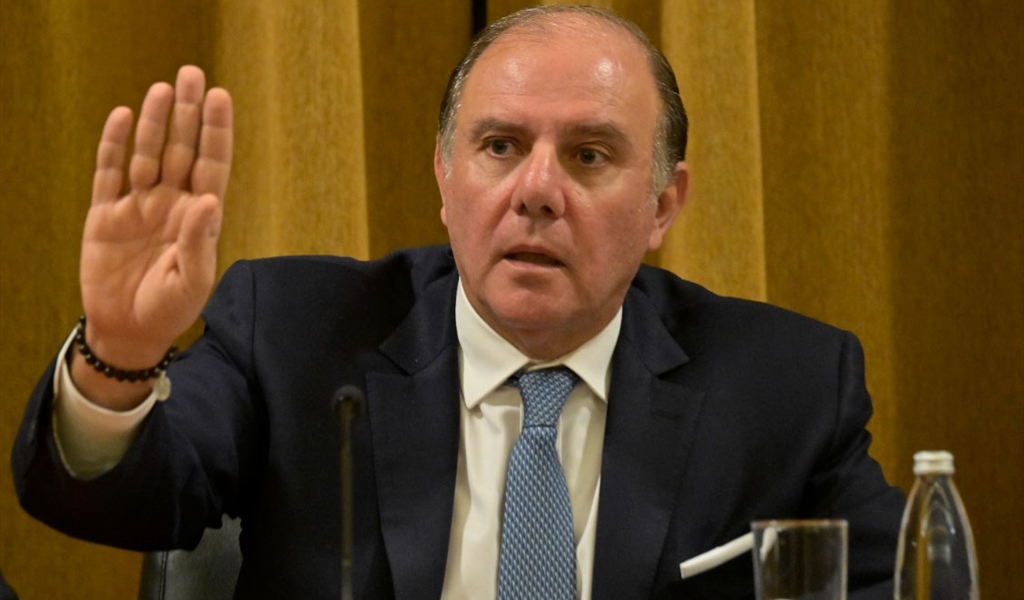 حاكم مصرف لبنان خلال المؤتمر الصحفي