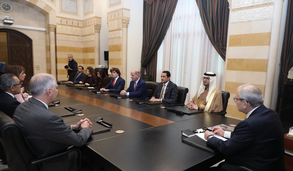 الرئيس سلام يتوسط سفراء دول الخماسية