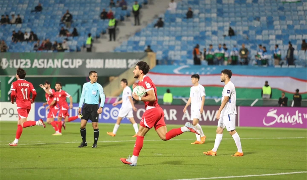 لبنان يتعثر امام أوزبكستان 2-3 بانطلاق مبارياته بكأس آسيا في السعودية..