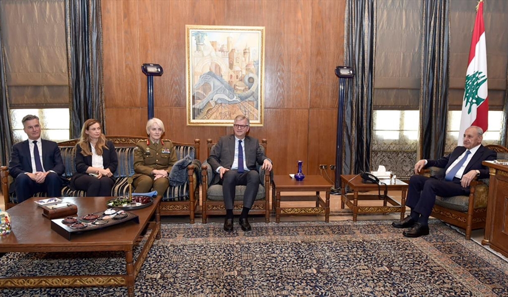 الرئيس بري خلال لقائه لاكروا والوفد المرافق