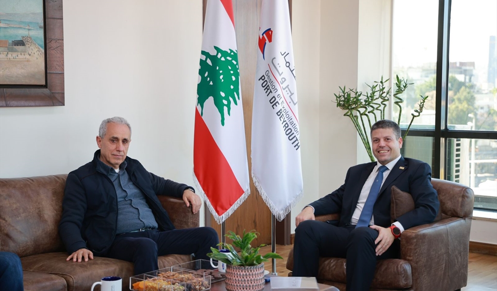 النفّي مستقبلاً النائب محمد الخواجة