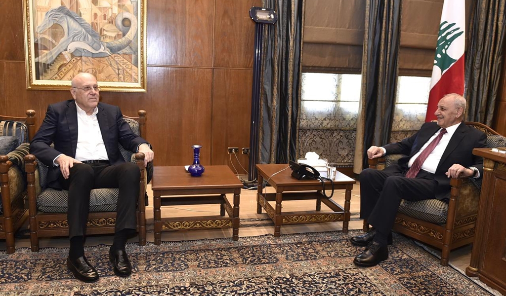 الرئيس بري مجتمعاً مع الرئيس ميقاتي
