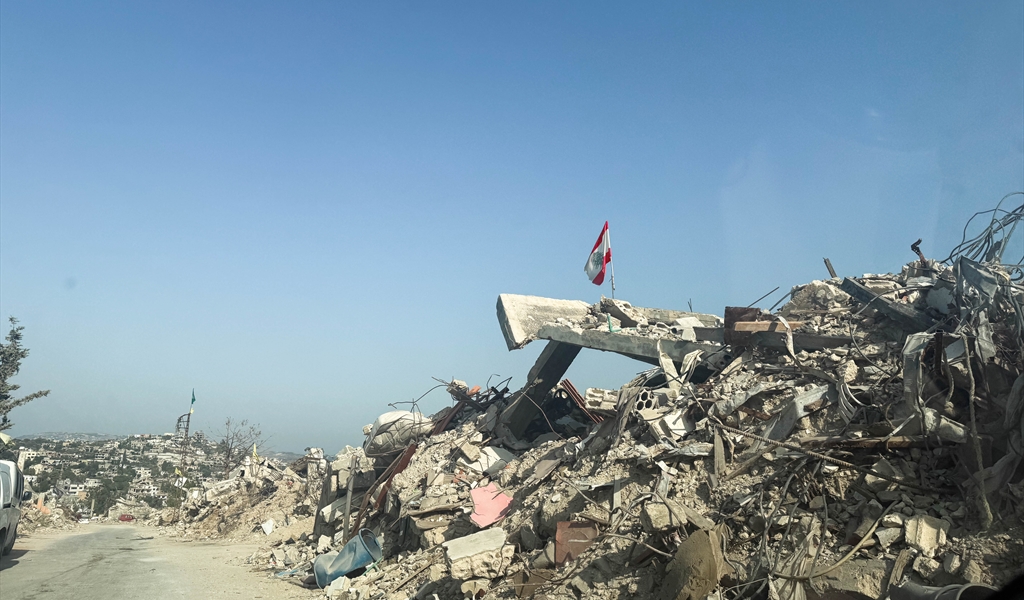 حياة وسط الحداد في جنوب لبنان: أين وقف إطلاق النار؟